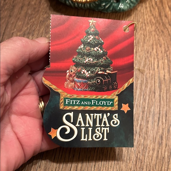 Fitz and Floyd “Santa’s List” Christmas tree with votive candles - Picture 9 of 10